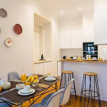 Cozy 3Bdr Apartment In Estrela By Lovelystay