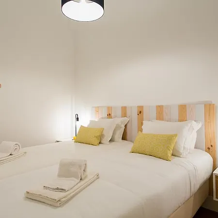 Cozy 3Bdr Apartment In Estrela By Lovelystay