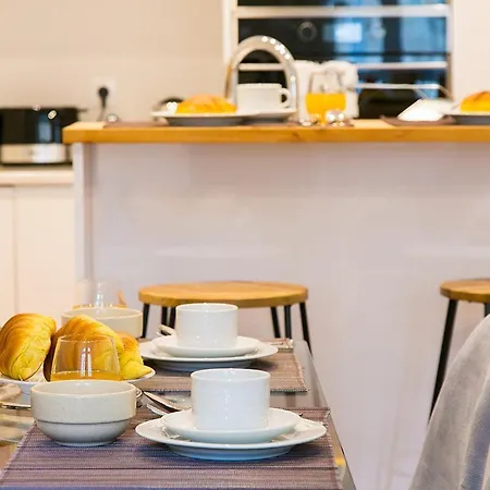 Cozy 3Bdr Apartment In Estrela By Lovelystay Apartment Lissabon