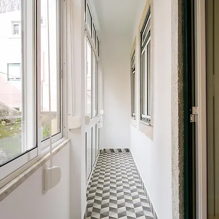 Apartment Cozy 3Bdr Apartment In Estrela By Lovelystay *