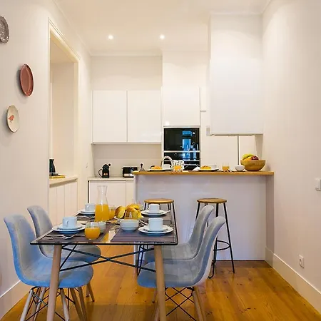Cozy 3Bdr Apartment In Estrela By Lovelystay Apartment