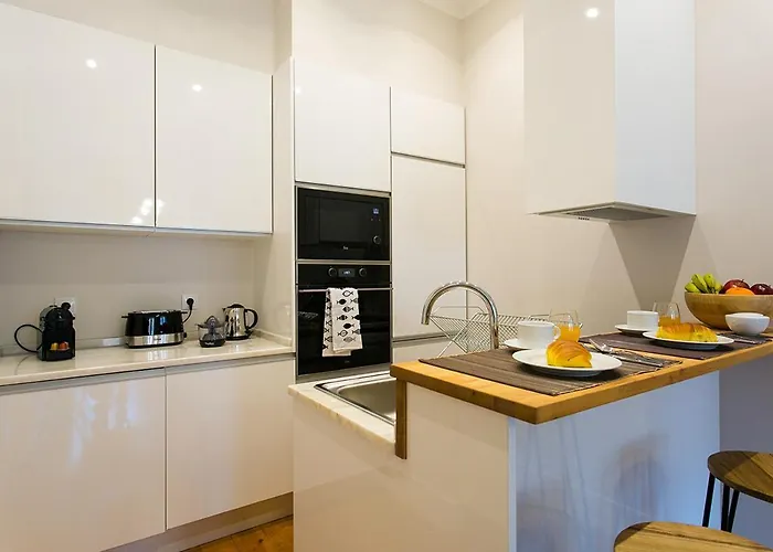Apartamento Lovelystay - Cozy 3bdr In Estrela