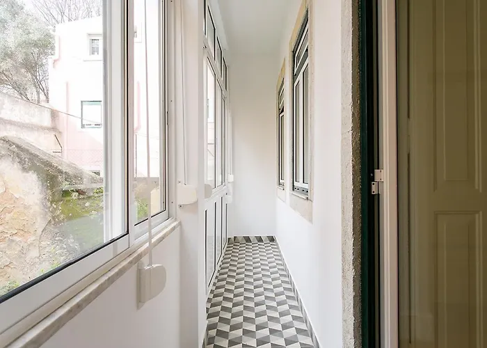 Apartamento Lovelystay - Cozy 3bdr In Estrela *