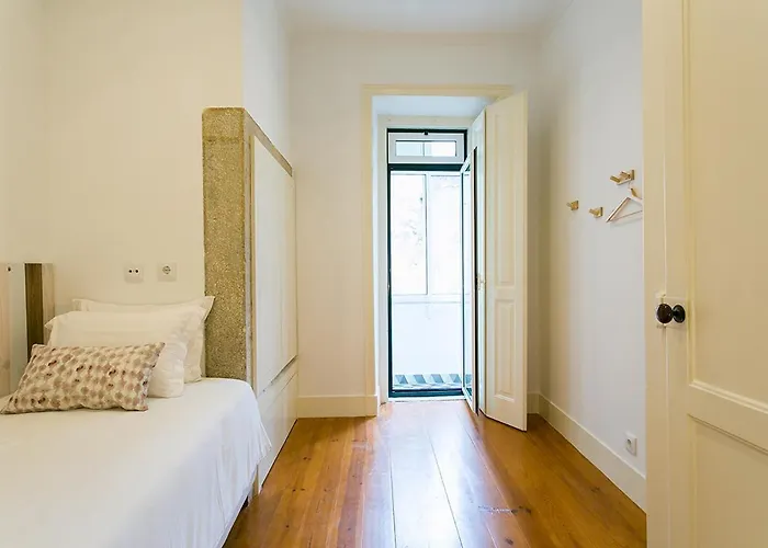 Lovelystay - Cozy 3bdr In Estrela * Lisboa