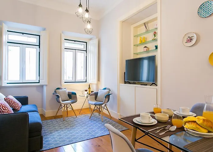Lovelystay - Cozy 3bdr In Estrela * Lisboa