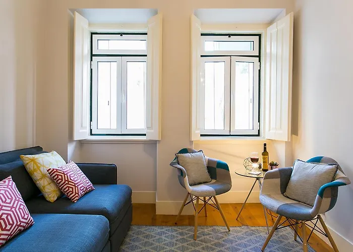 Lovelystay - Cozy 3bdr In Estrela Lisboa